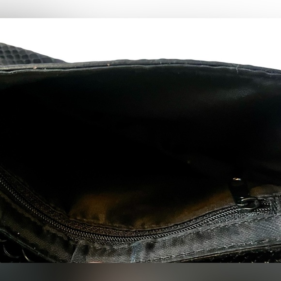 Guess Retro Black Snakeskin Shoulder Bag - Picture 3 of 5